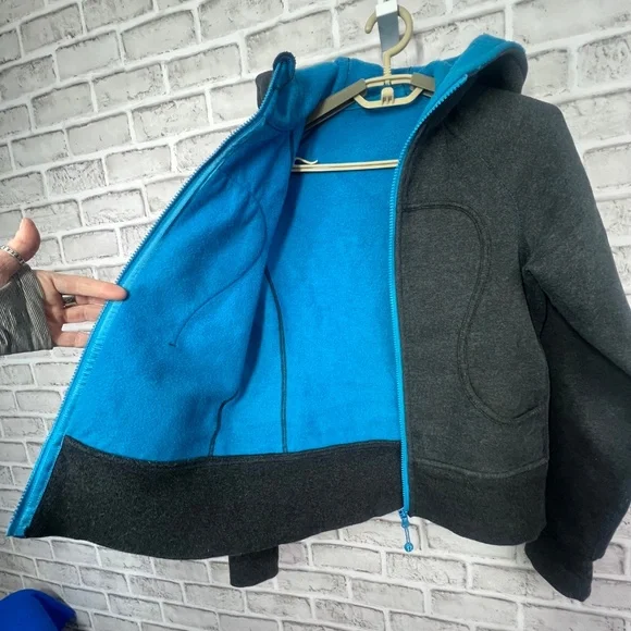 |•LULULEMON ATHLETICA•| Dark Grey & Blue Scuba Hooded Full Zip Sweatshirt Size 4 - Picture 9 of 9
